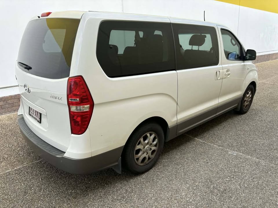 2015 Hyundai Imax finance now 2.jpg